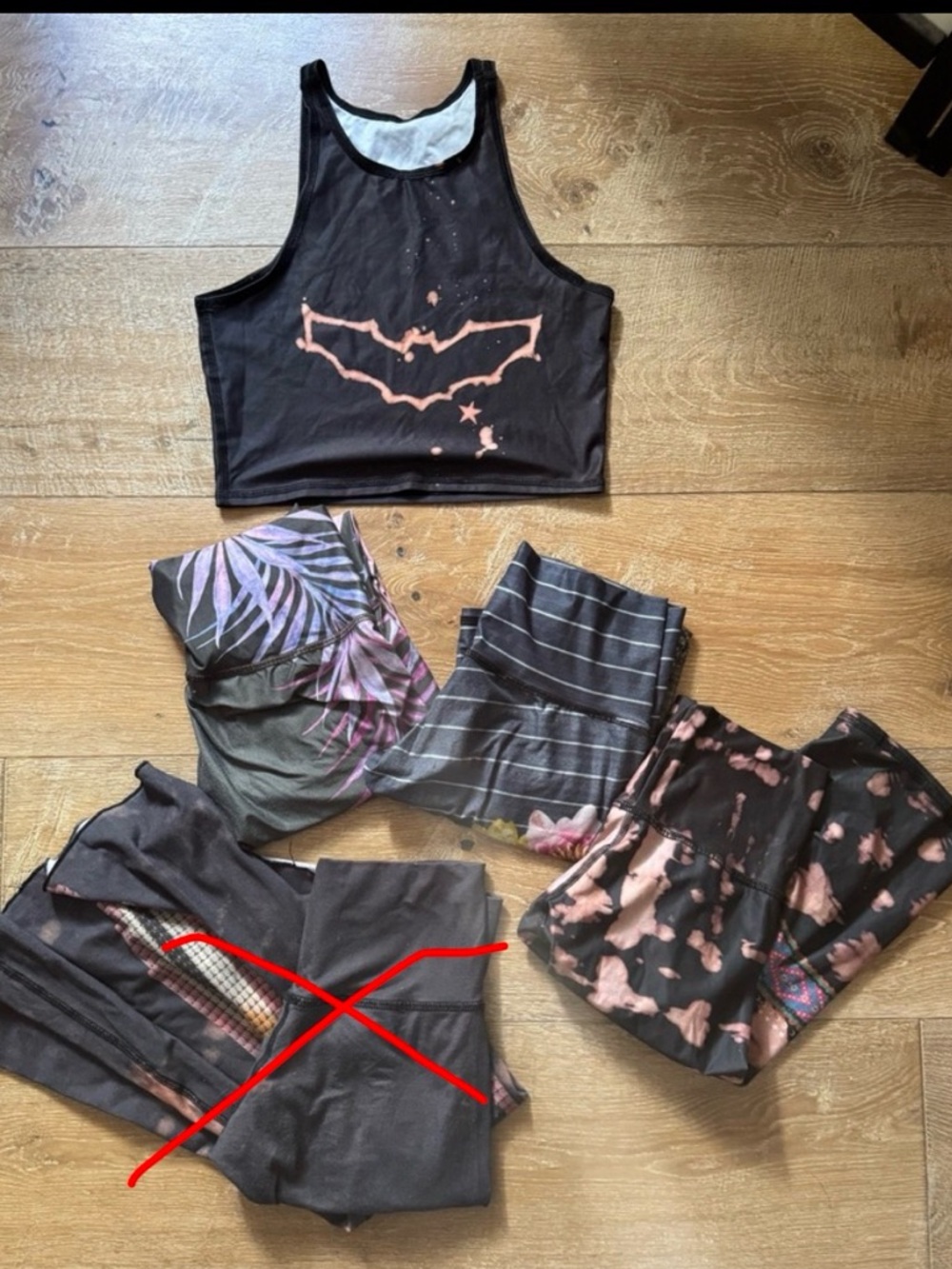 Teeki size small bundle - top, and elephant, purple, and capri leggings